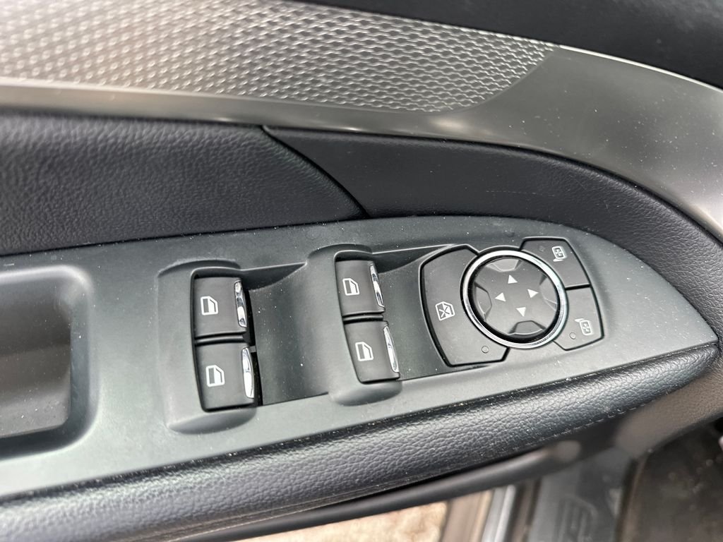 Used 2018 Gray Ford XLT image 13