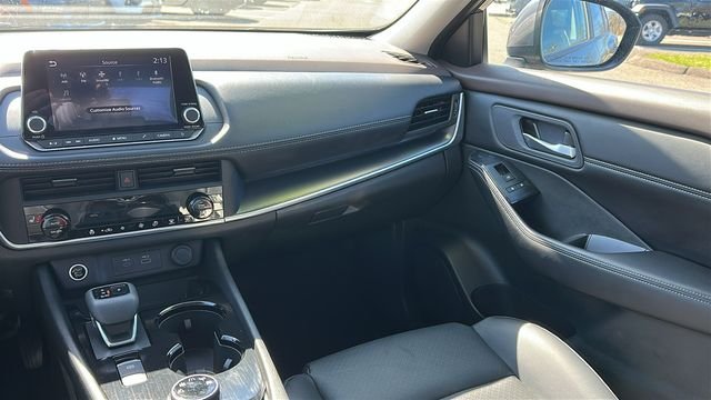 Used 2023 Gray Nissan SV image 25