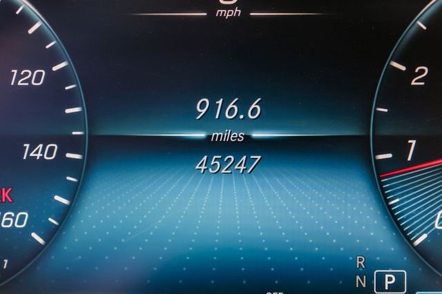 Used 2022 Black Mercedes-Benz C 300 image 22