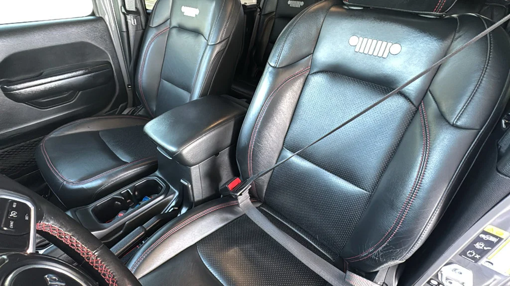 Certified Used 2021 Gray Jeep Rubicon image 24