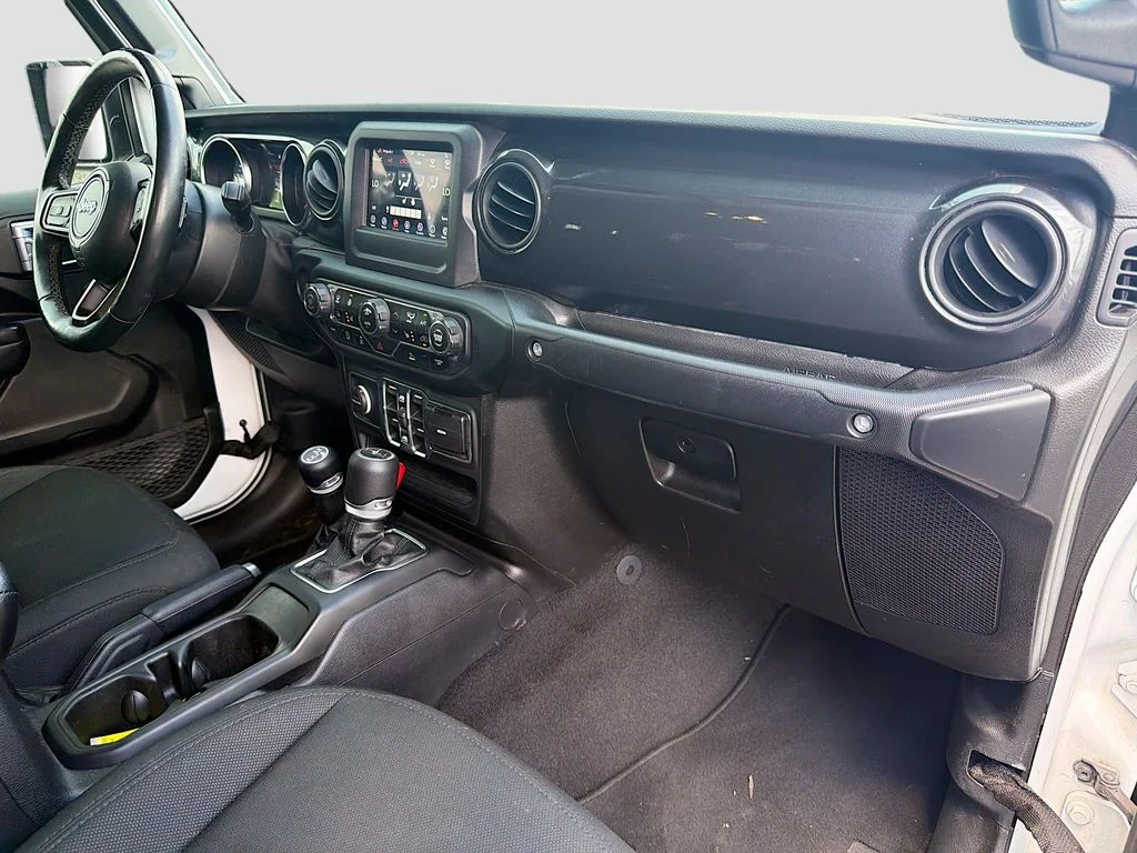 Used 2021 Bright White Clearcoat Jeep California Edition image 24