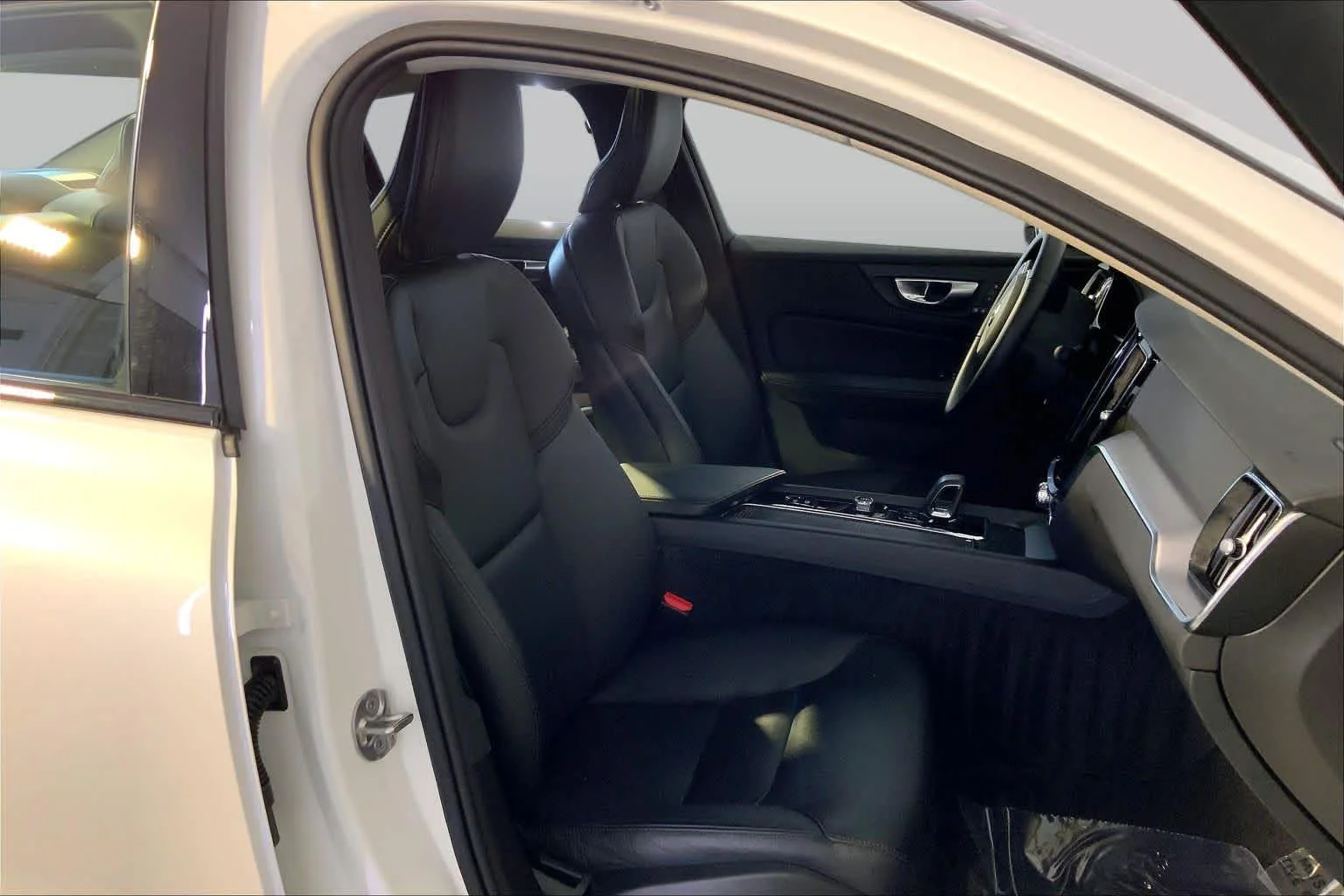 Pre-Owned 2025 Volvo S60 Core