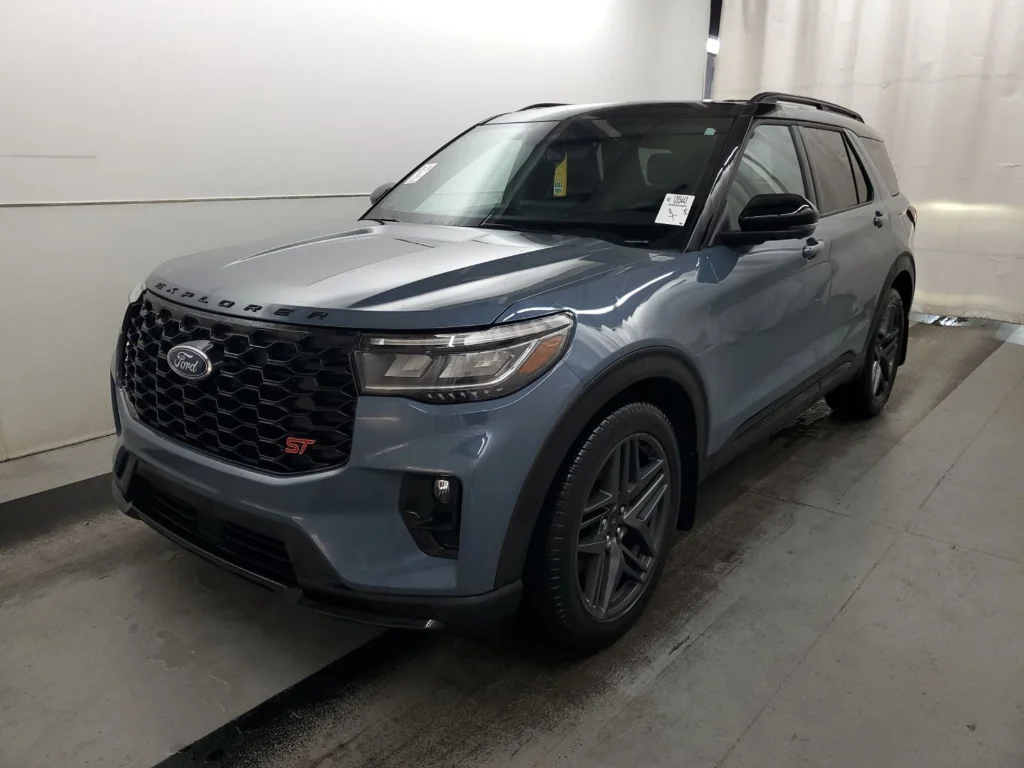 2025 Ford Explorer ST 4WD (PL535)'s photo