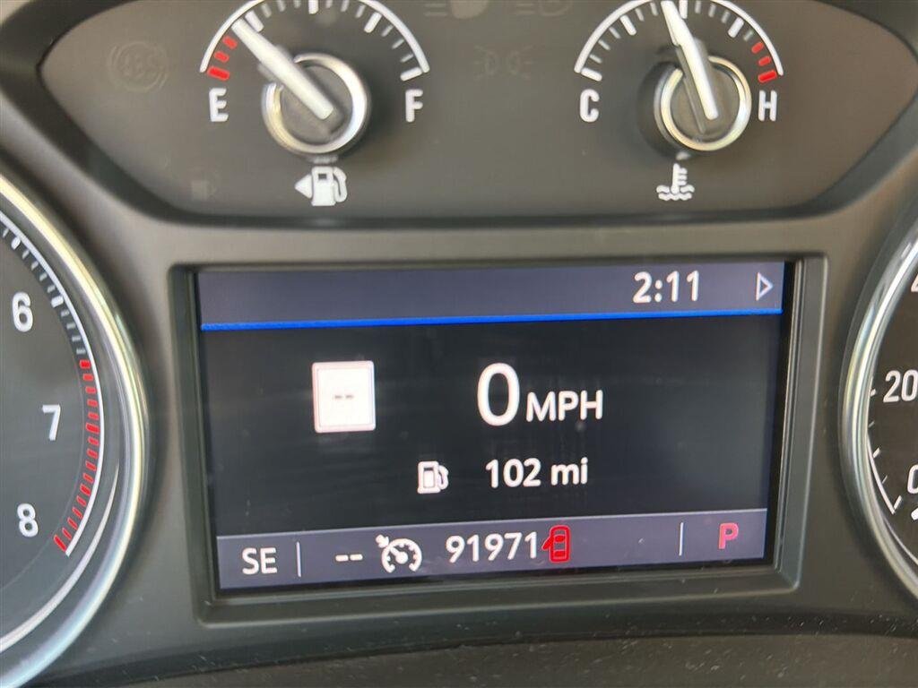 Used 2020 Summit White Buick Essence image 2