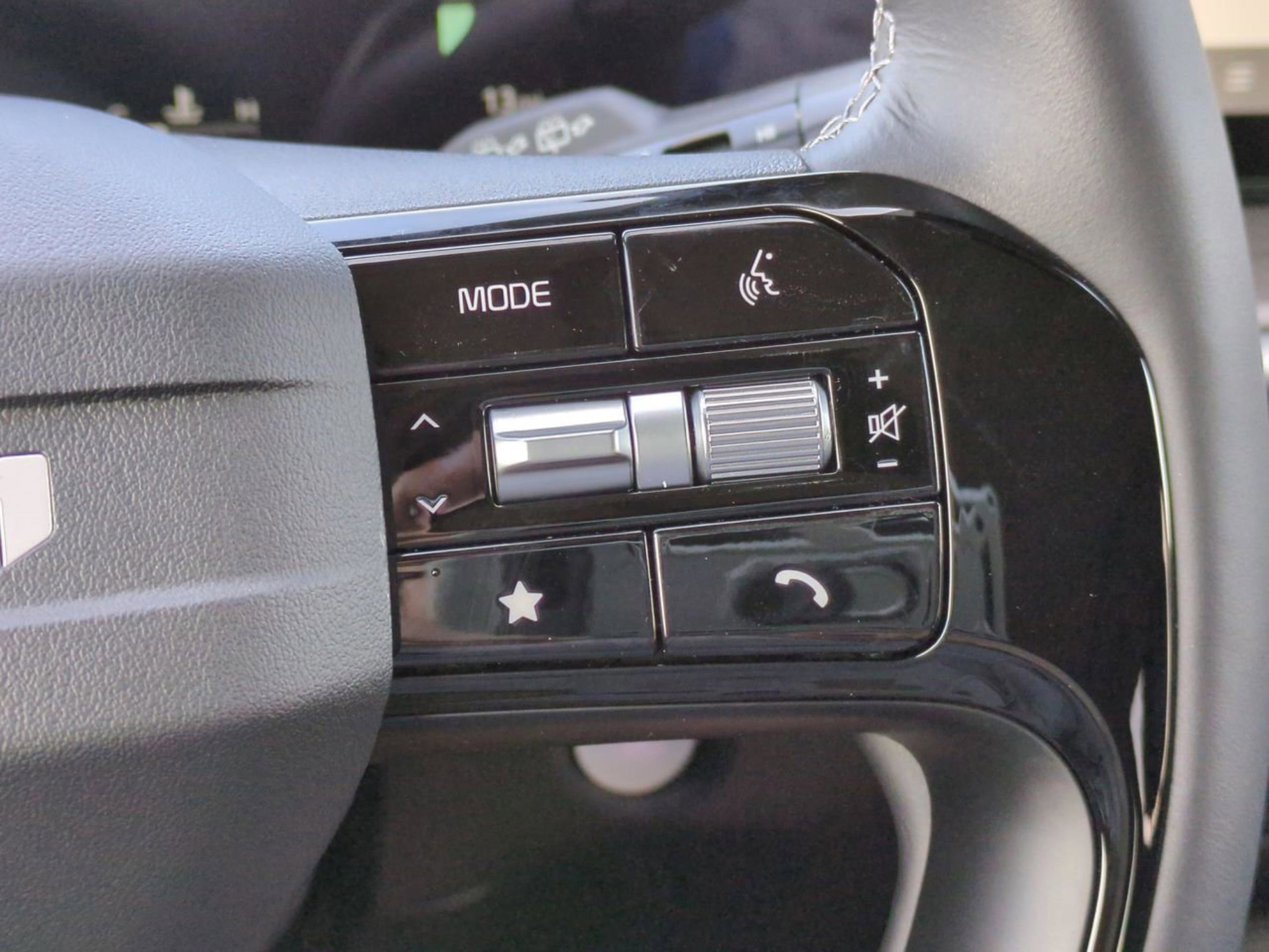 New 2026 Ivory Silver Kia X-Line SX AWD image 32