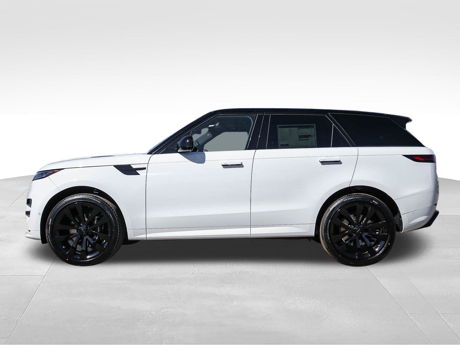 New 2026 Fuji White Land Rover Dynamic SE image 8