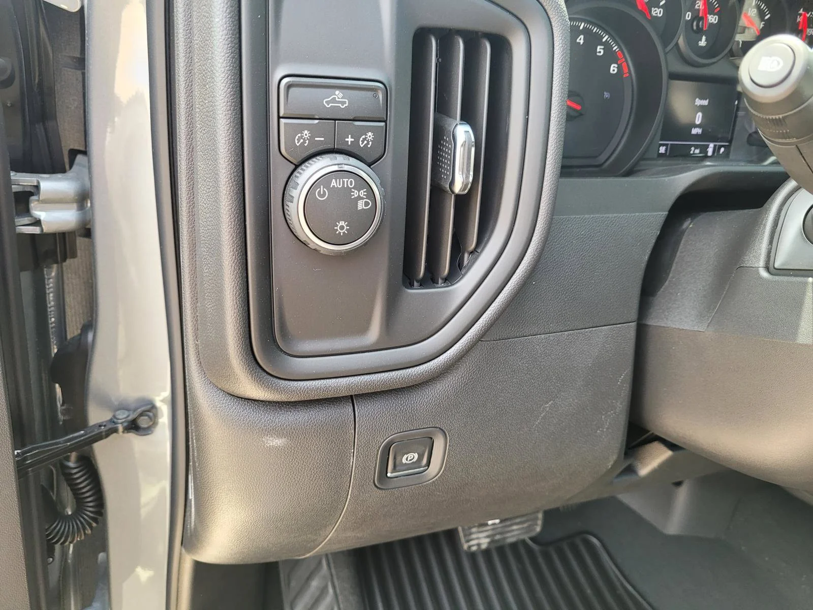 2026 Chevrolet Silverado 1500 Custom - Photo 16