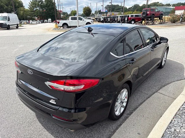 Used 2019 Black Ford SE image 8