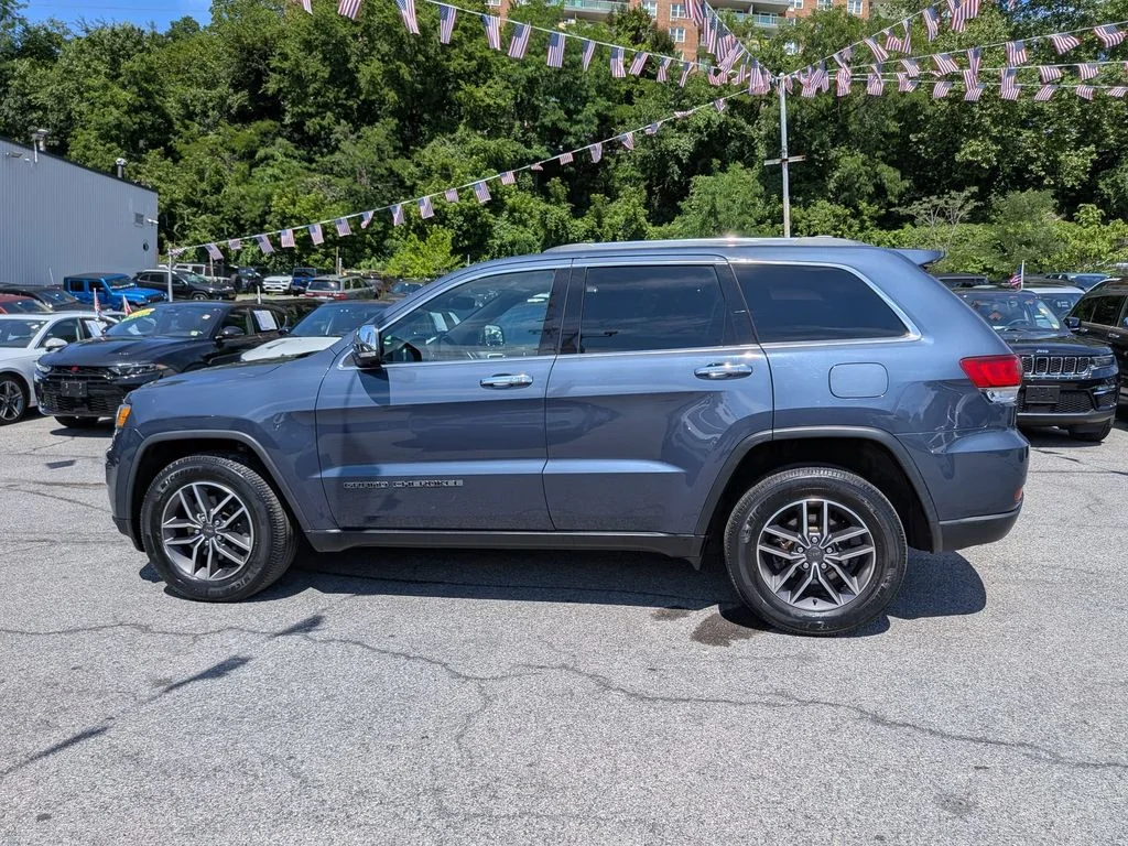 Used 2020 Blue Jeep Limited image 11