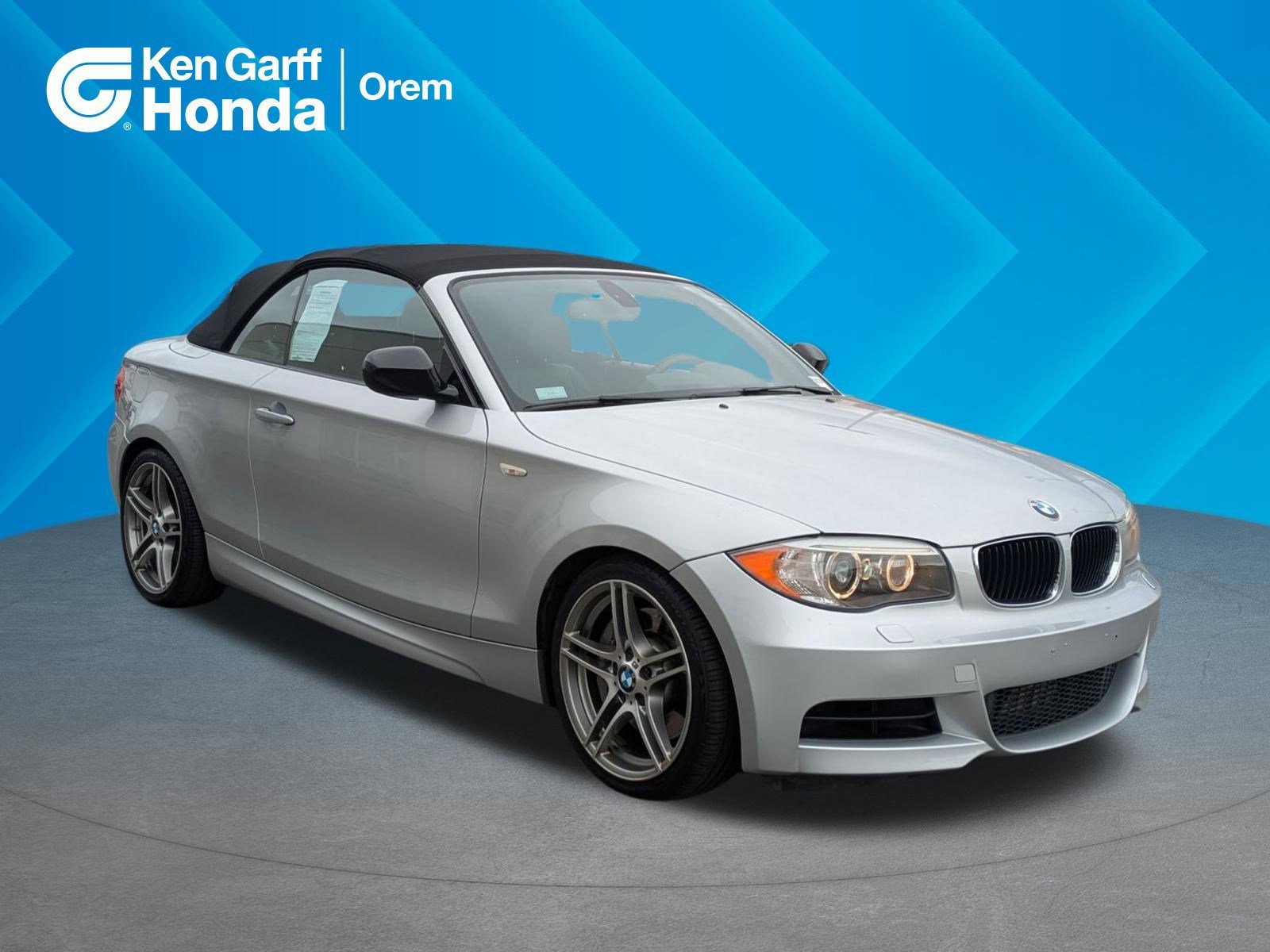 2013 BMW 1 Series 135is Convertible's photo