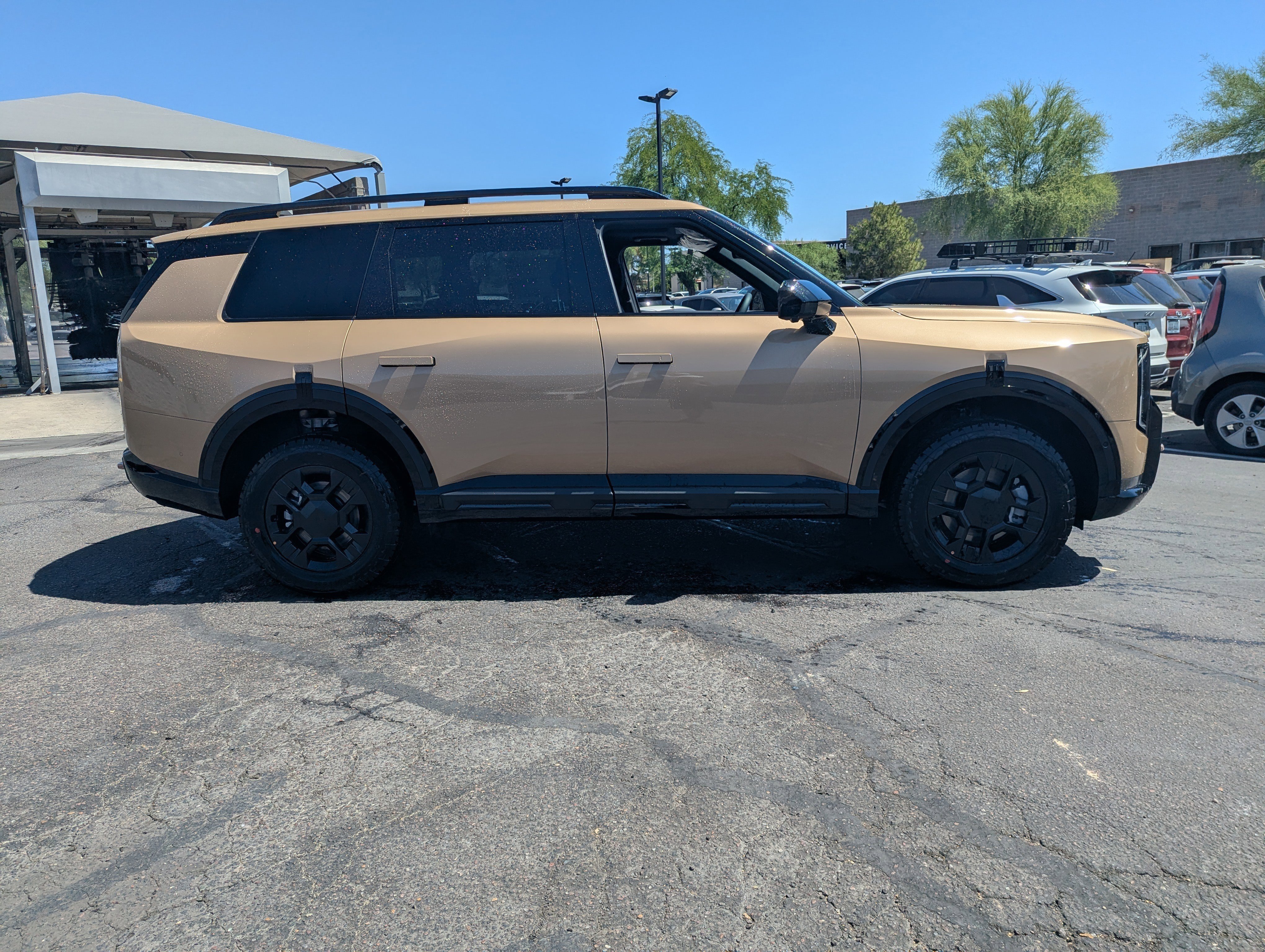 New 2027 Terrain Brown Kia X-Line SX image 2