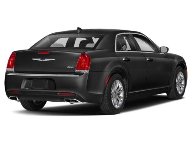 Used 2022 White Chrysler Touring image 3