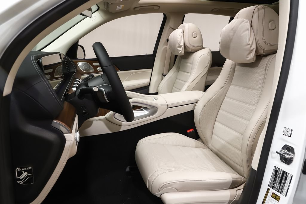 New 2026 MANUFAKTUR Moonlight White Metallic Mercedes-Benz GLE 350 image 9