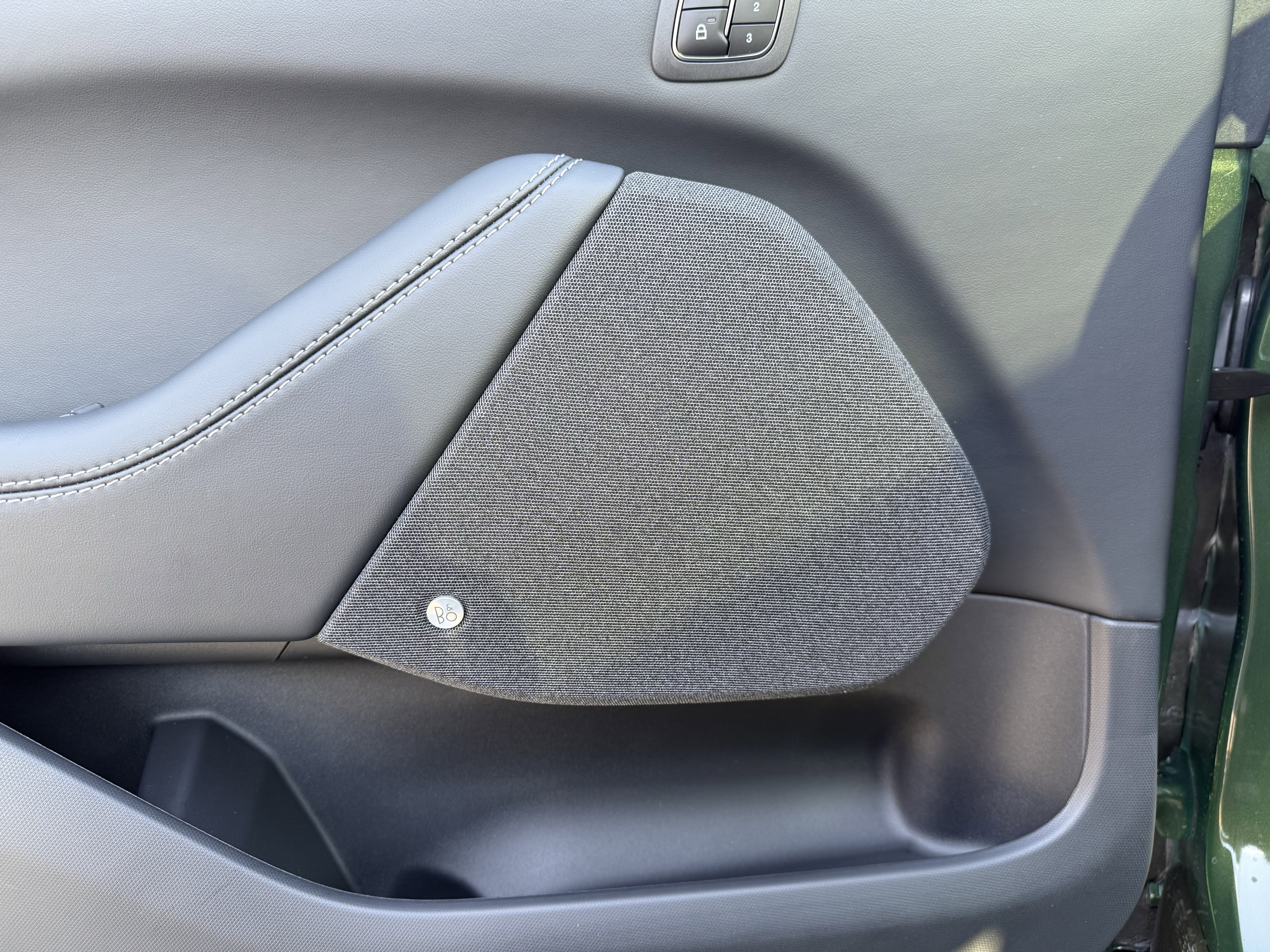 2025 Ford Mustang Mach-E Premium - Photo 13