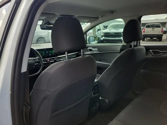2026 Kia Sportage LX Hybrid - Photo 17