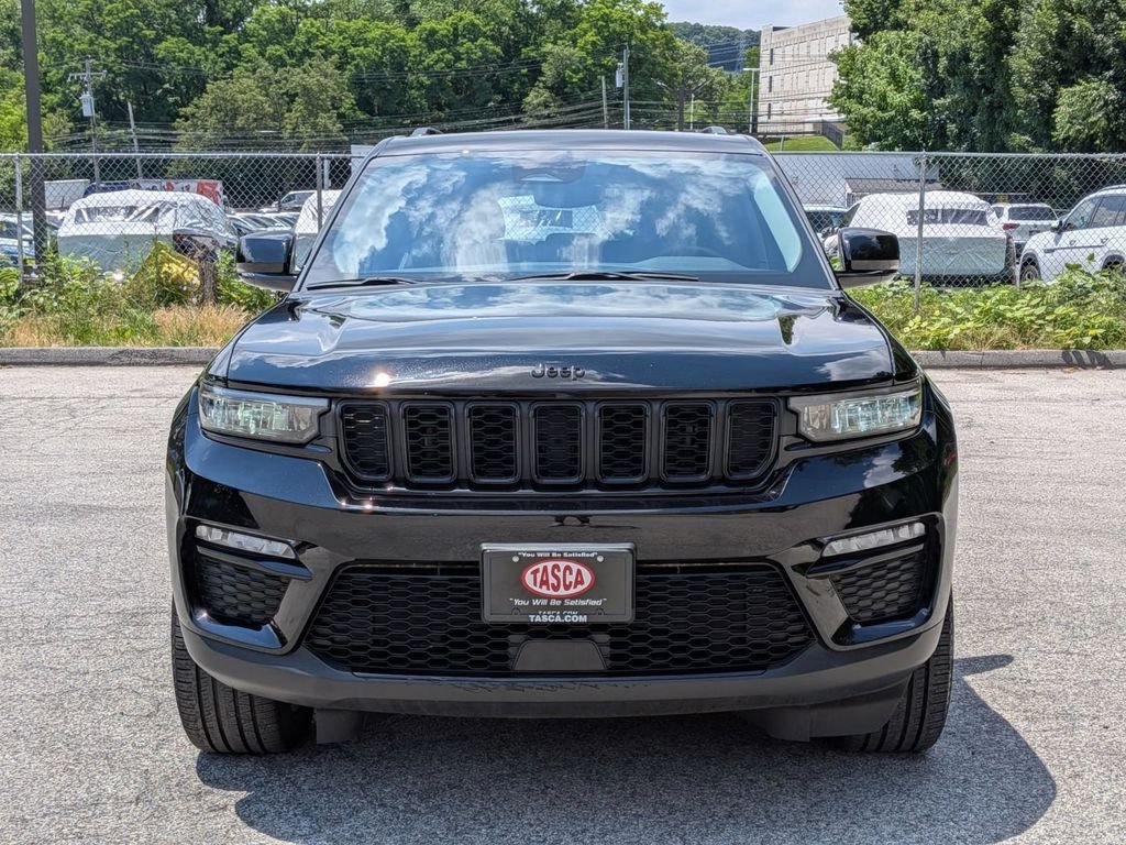Used 2023 Black Jeep Limited image 11