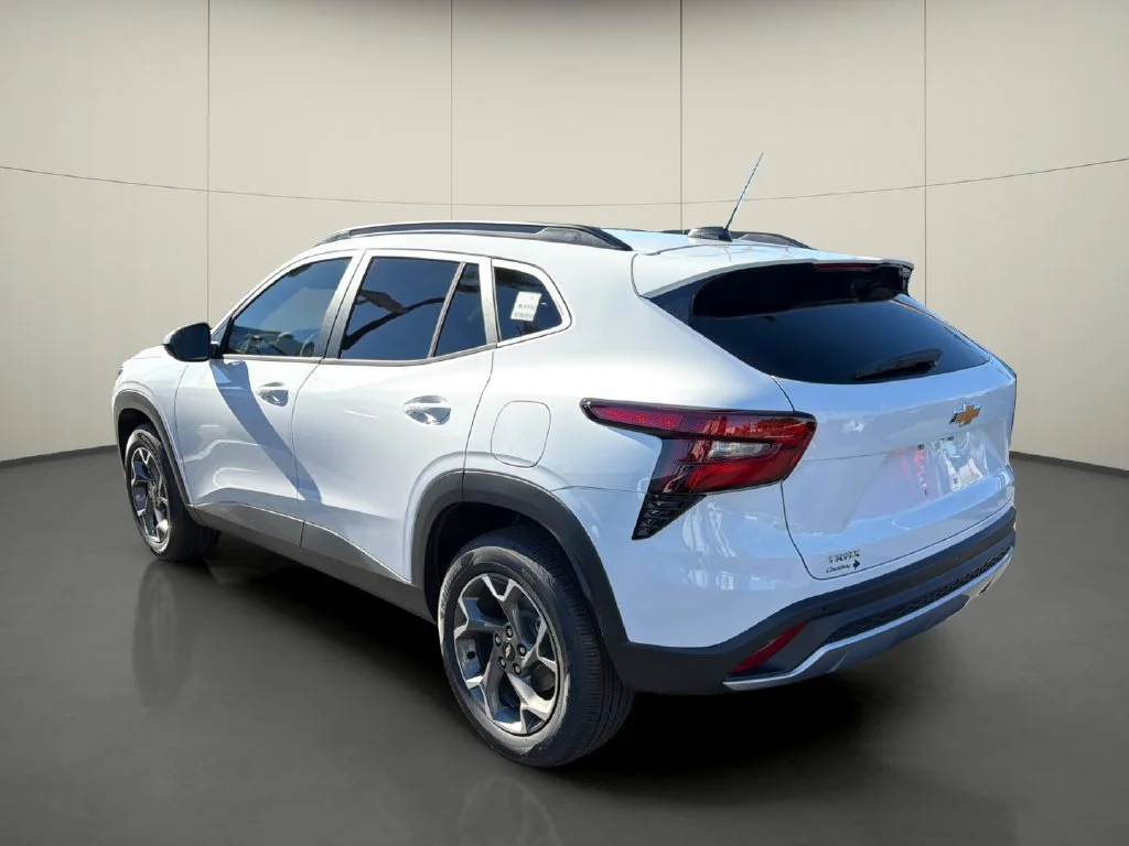 New 2026 Summit White Chevrolet LT image 5