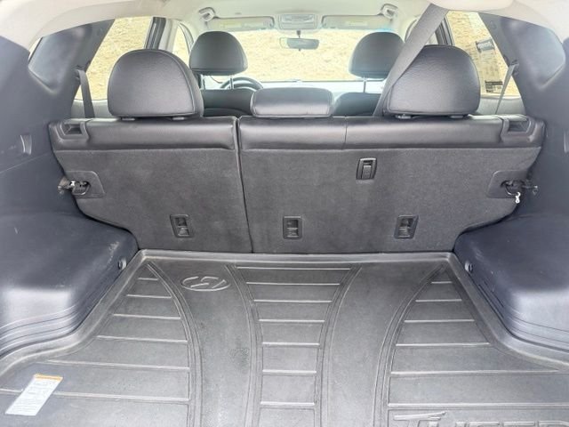 Used 2015 Gray Hyundai SE image 31
