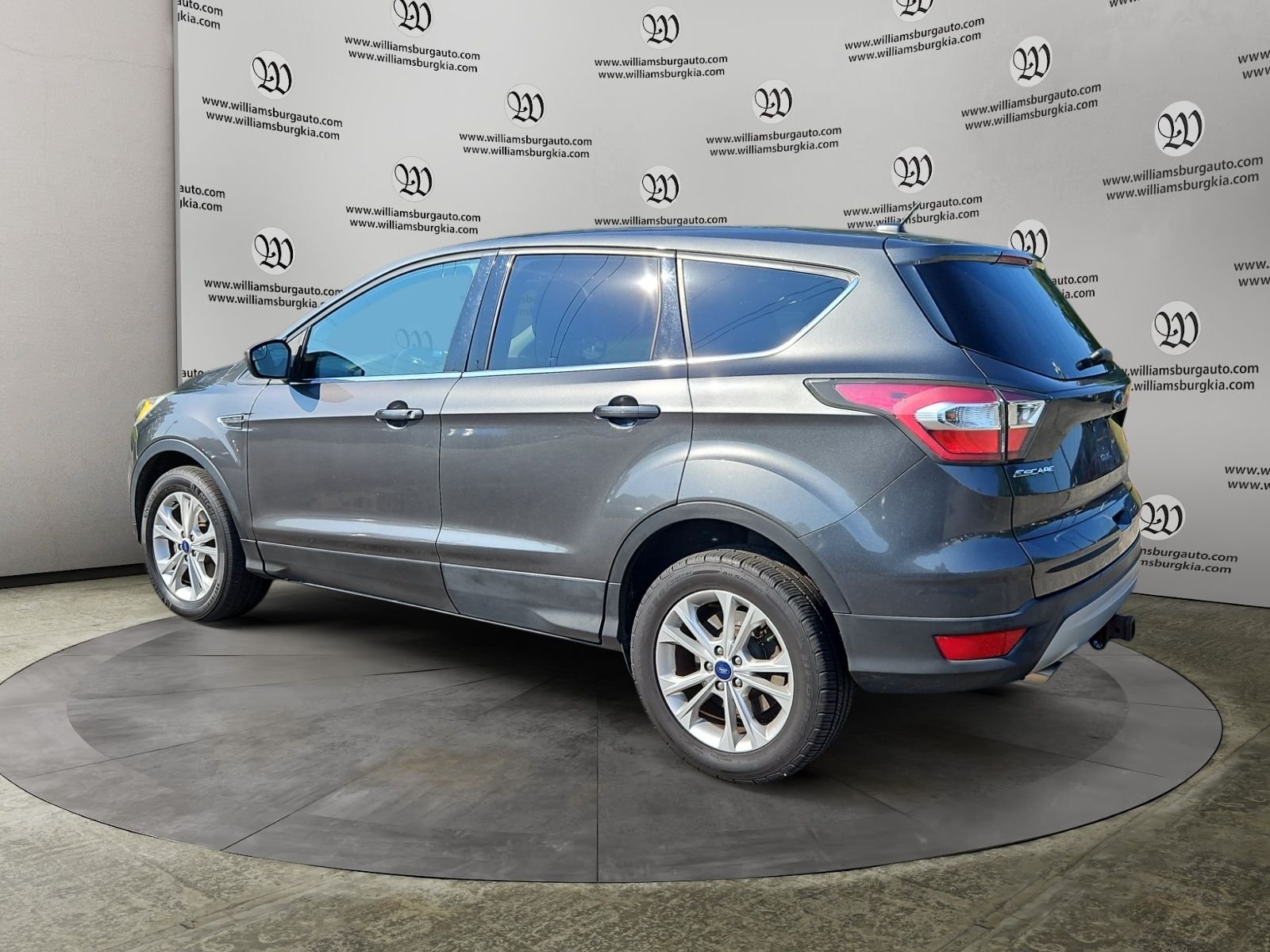 Used 2017 Gray Ford SE image 3