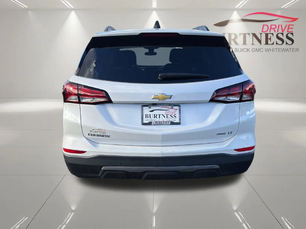 Certified Used 2024 Iridescent Pearl Tricoat Chevrolet LT image 7