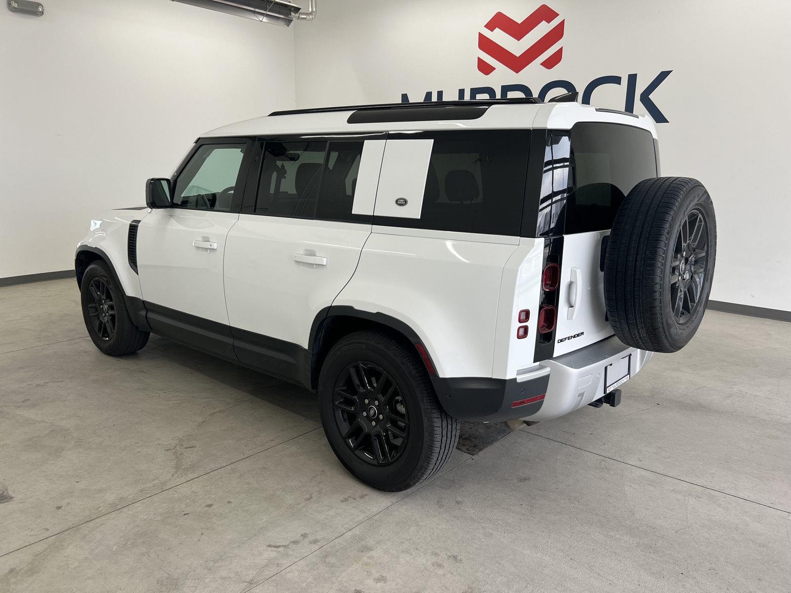 2024 Land Rover Defender S - Photo 9
