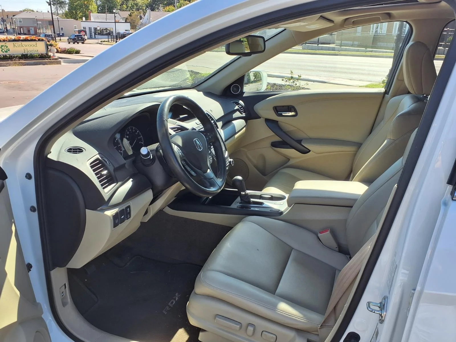 Used 2016 White Diamond Pearl Acura  image 21