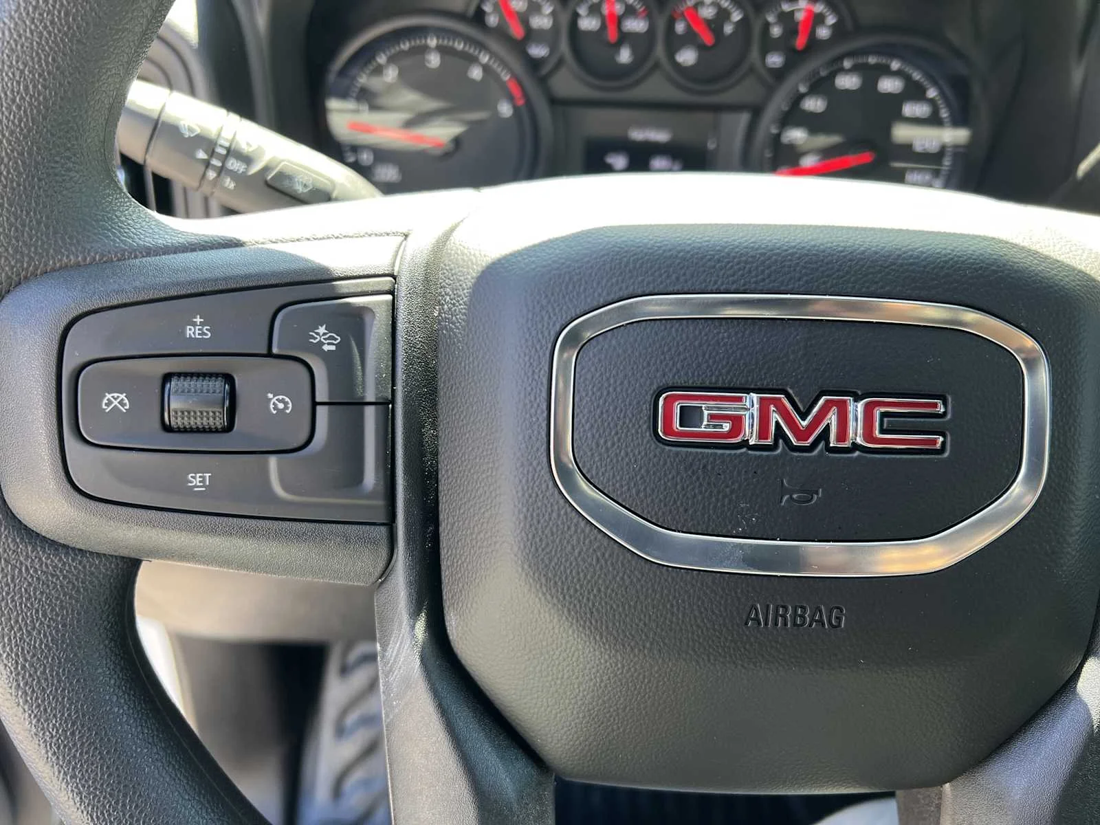 New 2026 Summit White GMC Pro image 26