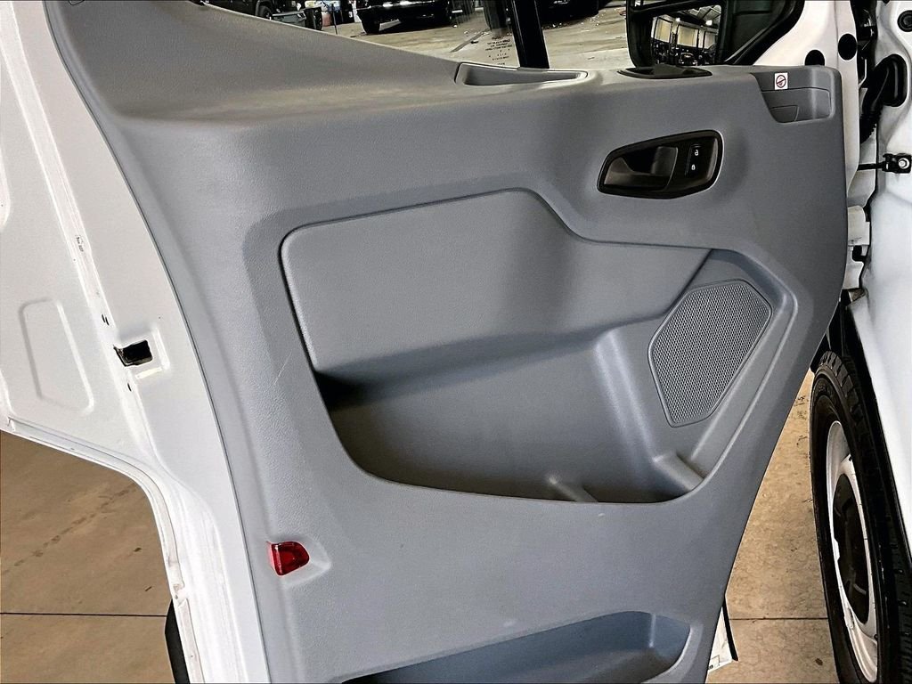 Used 2019 White Ford Base image 9