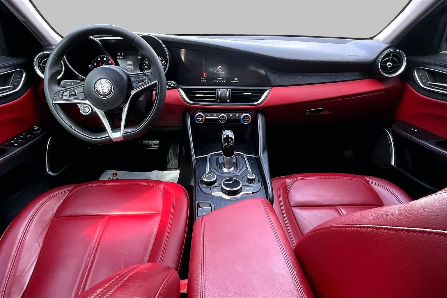 Used 2019 Alfa White Alfa Romeo  image 16