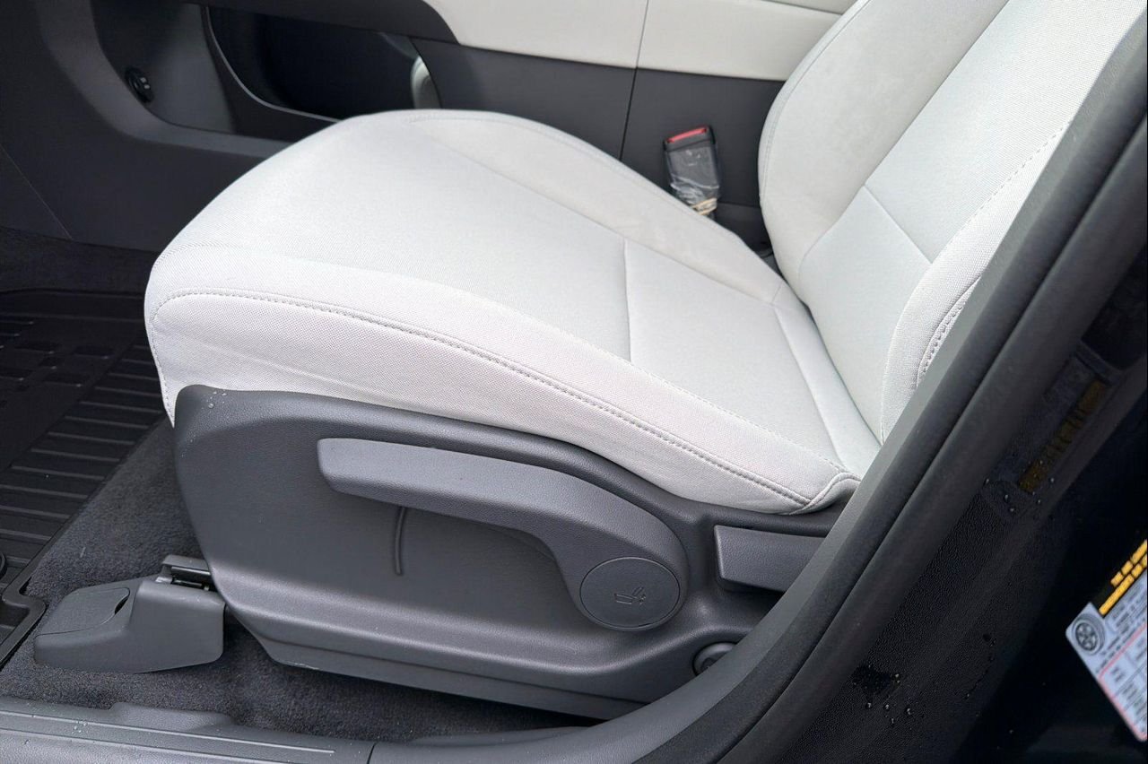2026 Hyundai Santa Fe SE - Photo 13