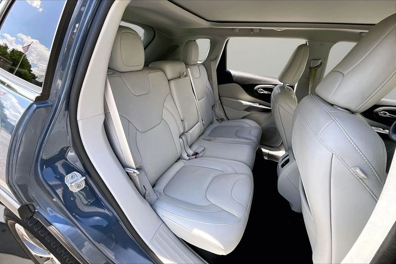 Used 2022 Blue Jeep Limited image 25