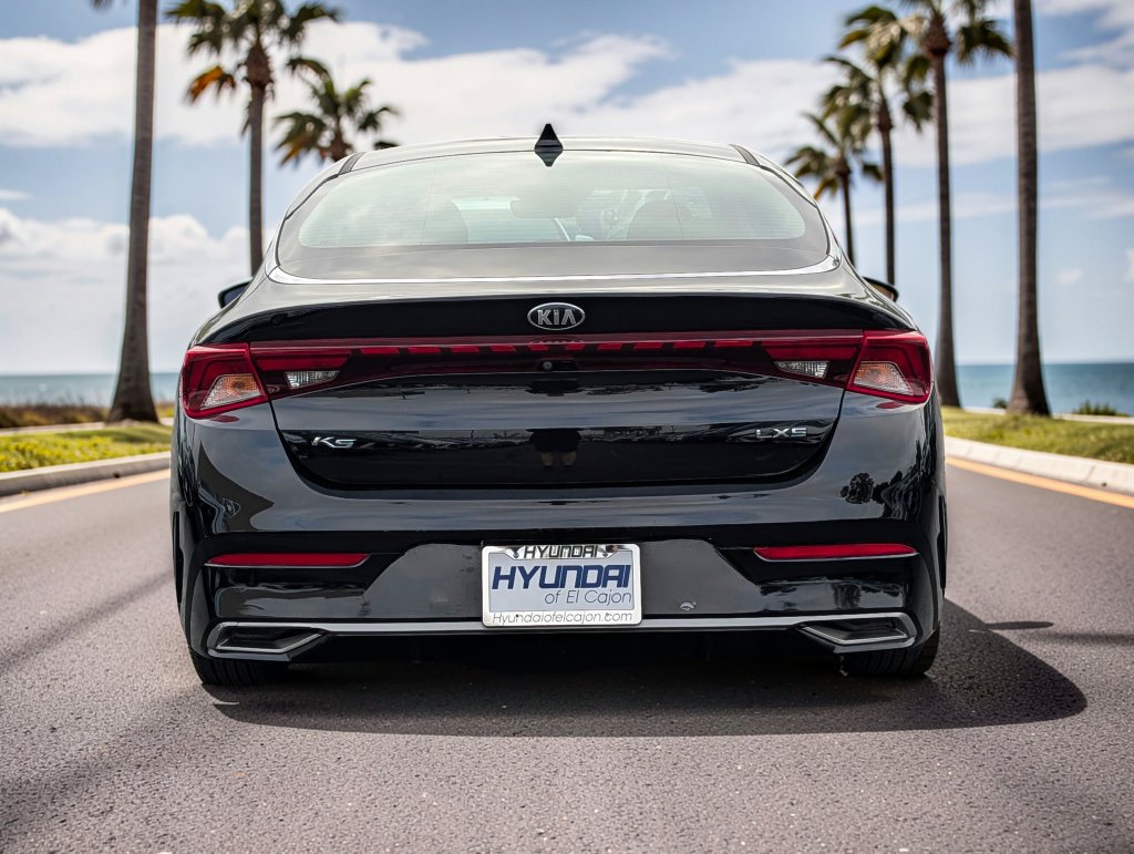 2021 Kia K5 LXS - Photo 6
