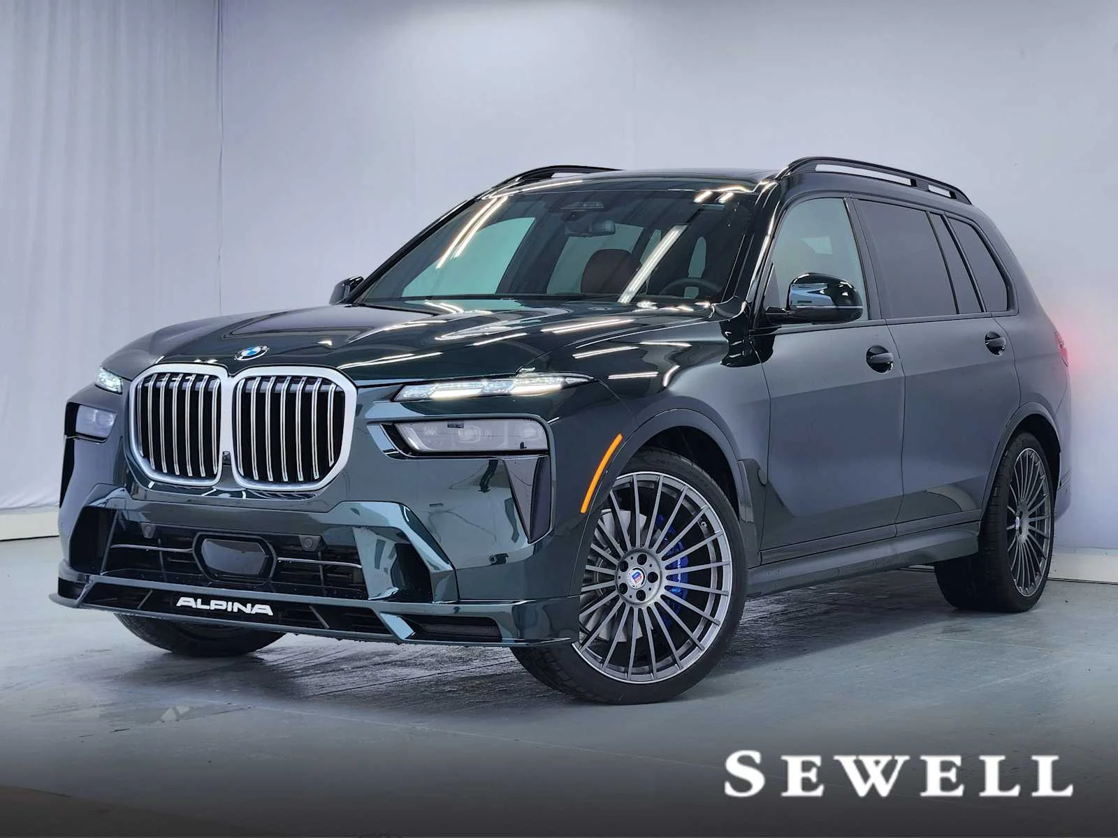 2026 BMW X7 ALPINA XB7's photo
