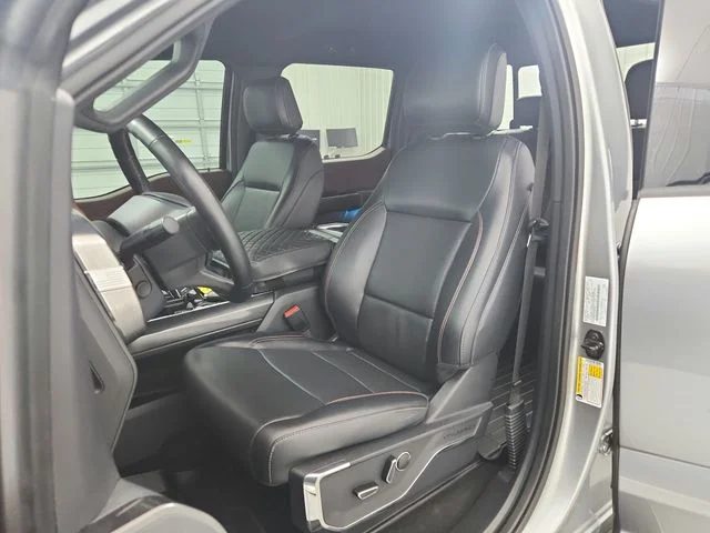 Used 2023 Silver Ford Lariat image 19