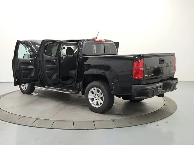 Used 2022 Black Chevrolet LT image 13
