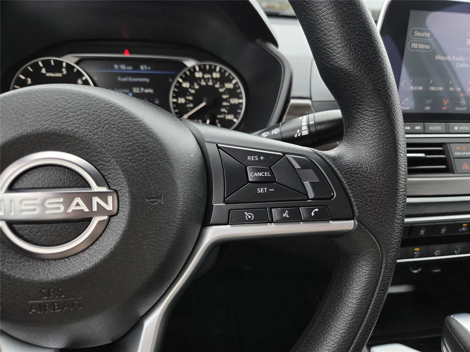 Used 2023 Brilliant Silver Metallic Nissan 2.5 SV image 23