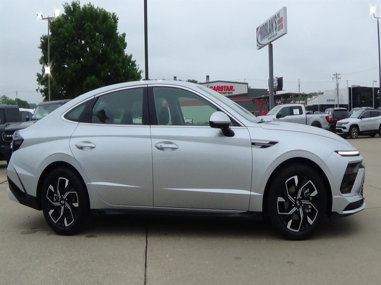 Certified Used 2025 Aero Silver Metallic (t4a) Hyundai SEL image 5