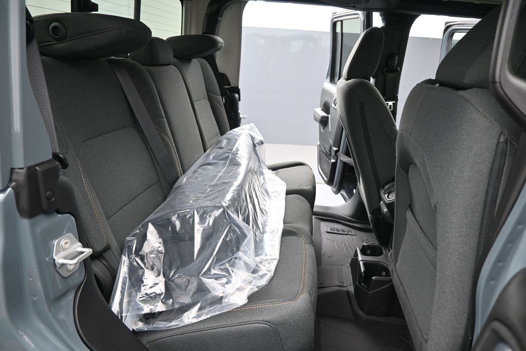 New 2026 Anvil Clearcoat Jeep Sport S image 14
