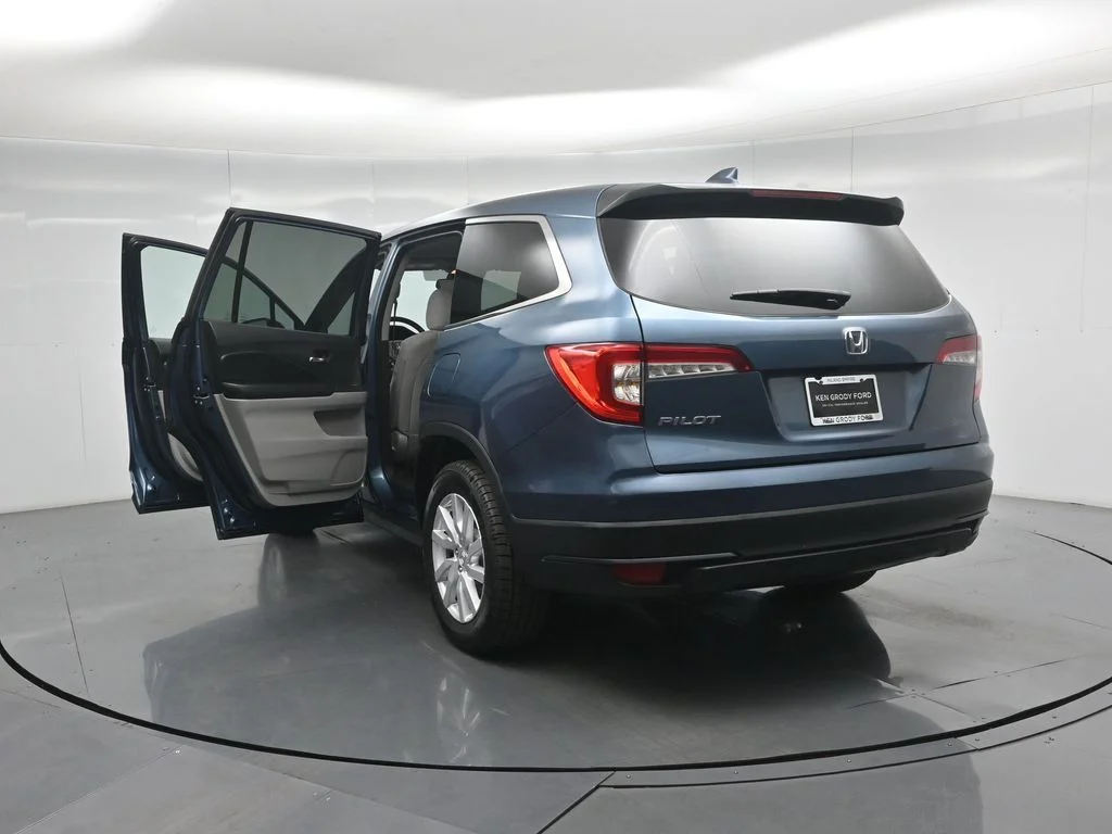 Used 2019 Black Honda LX image 35