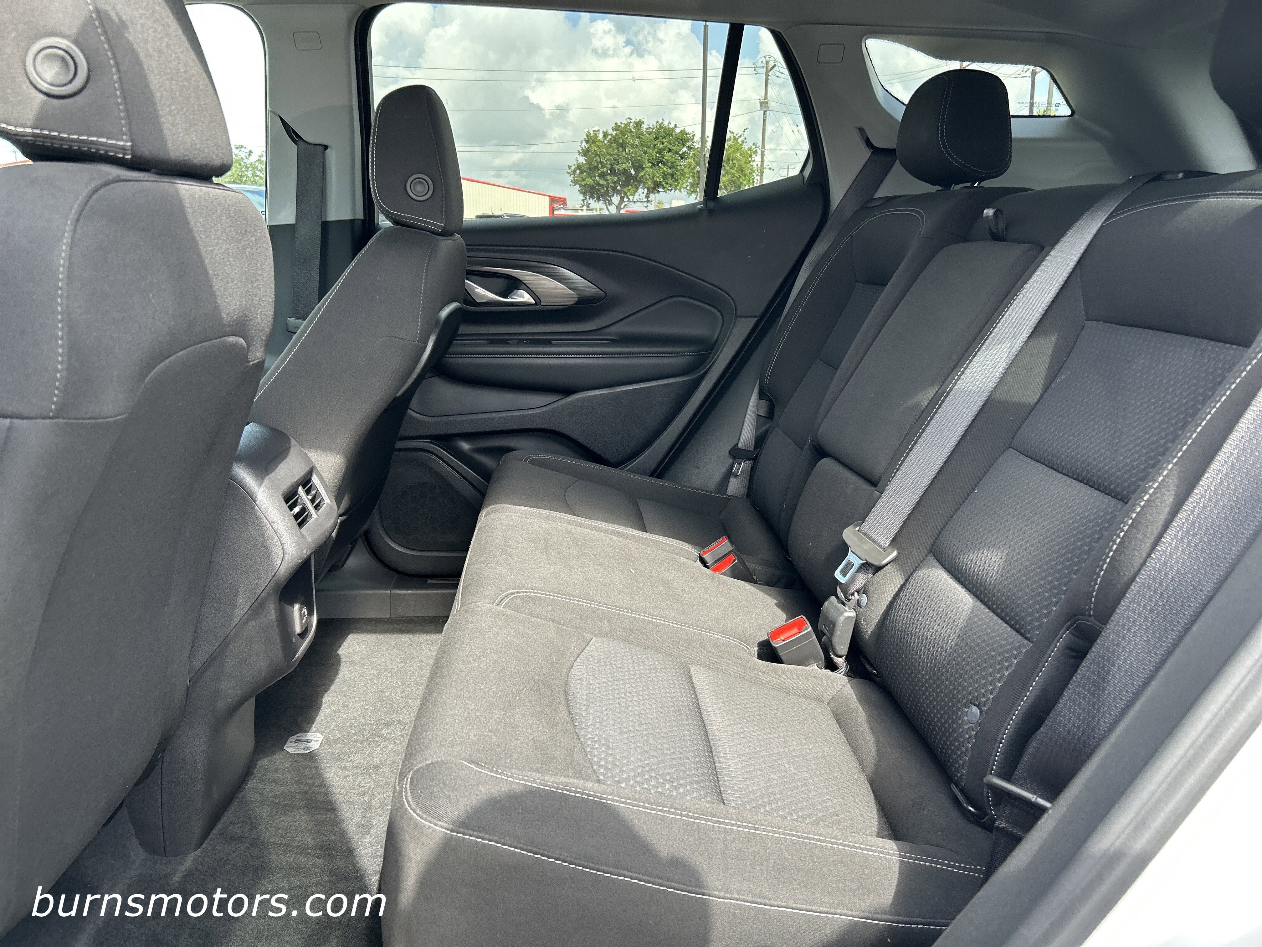 Used 2024 Summit White GMC SLE image 11