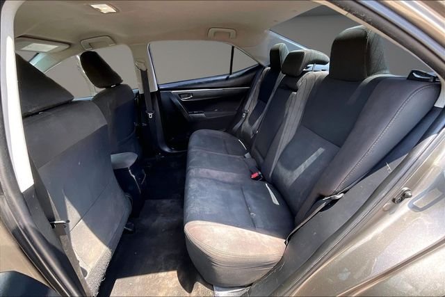 Used 2018 Gray Toyota LE image 24
