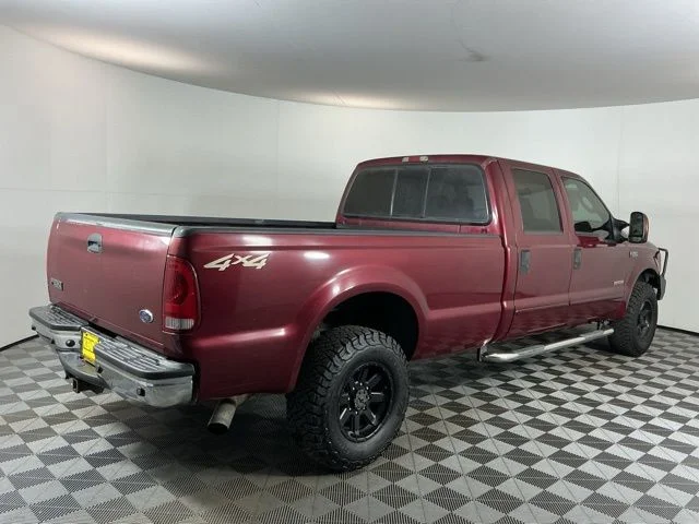 Used 2004 Red Clearcoat Ford XLT image 4