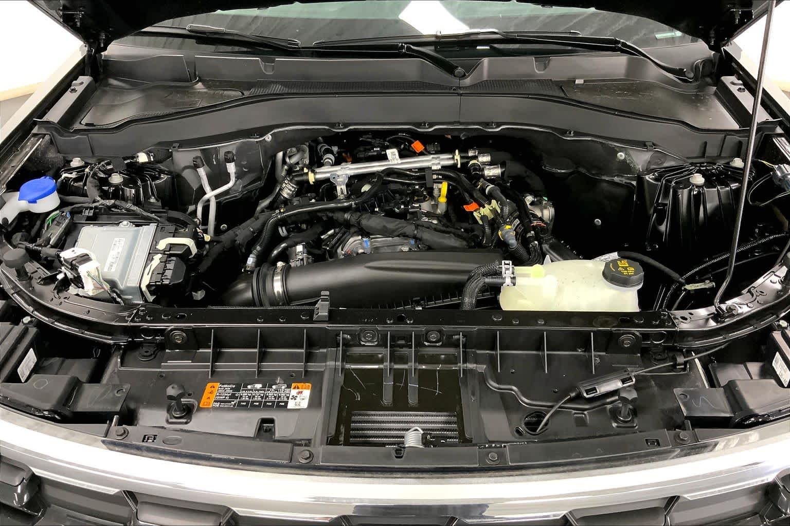 New 2026 Carbonized Gray Metallic Ford Active image 15