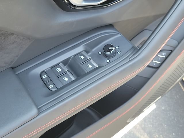 Used 2024 Nero Noctis Metallic Lamborghini S image 19