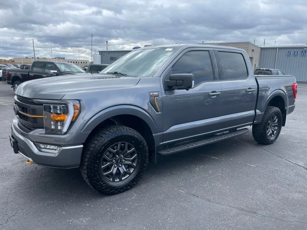 Used 2023 Gray Metallic Ford Tremor image 6