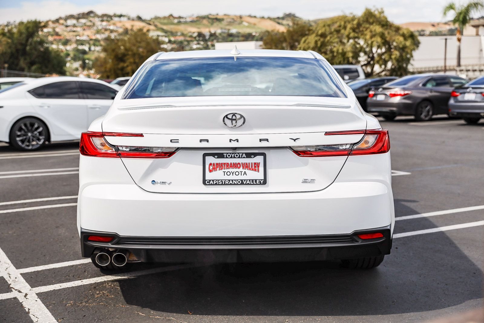 2026 Toyota Camry SE - Photo 5