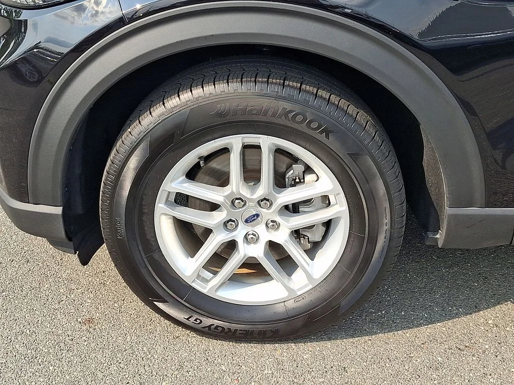 2026 Ford Explorer Active - Photo 8