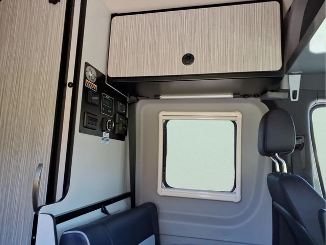 Used 2022 Gray Mercedes-Benz Cargo 144 WB image 10