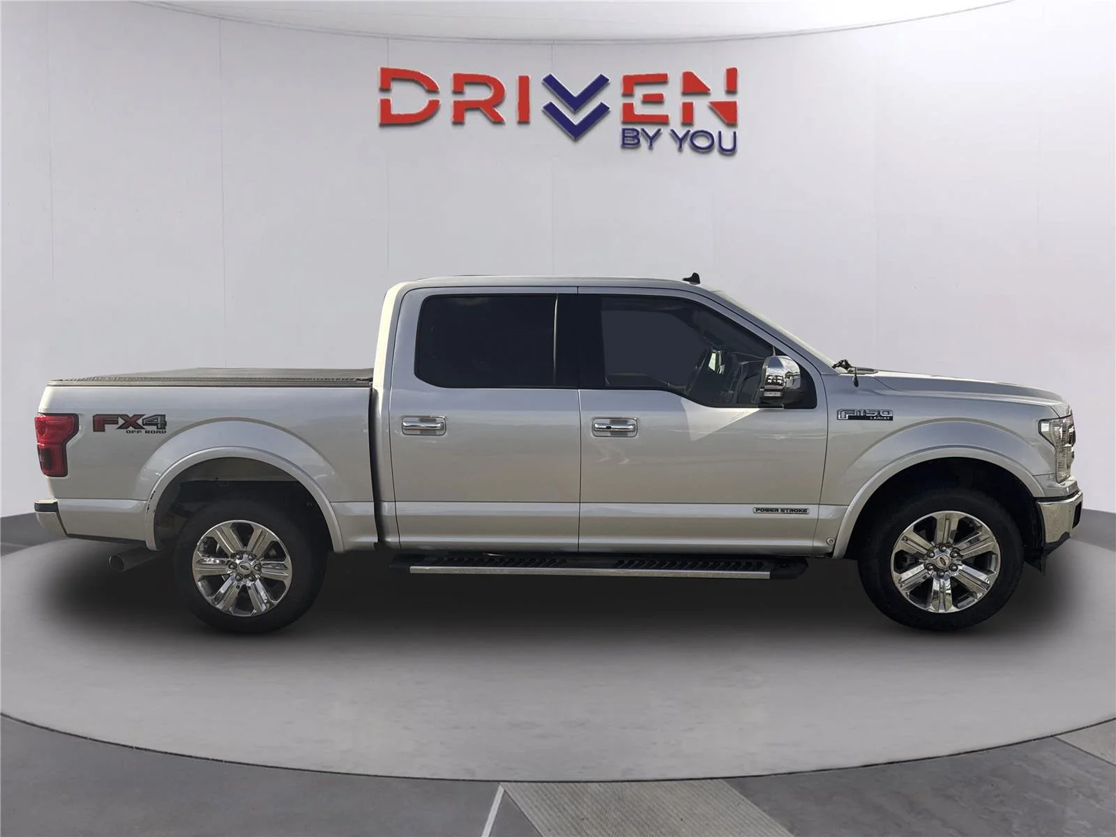 Used 2019 Ingot Silver Ford LARIAT image 3