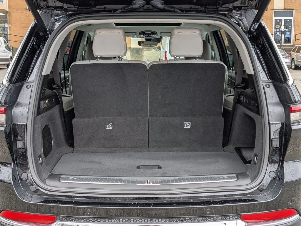 Used 2023 Black Jeep Overland image 7